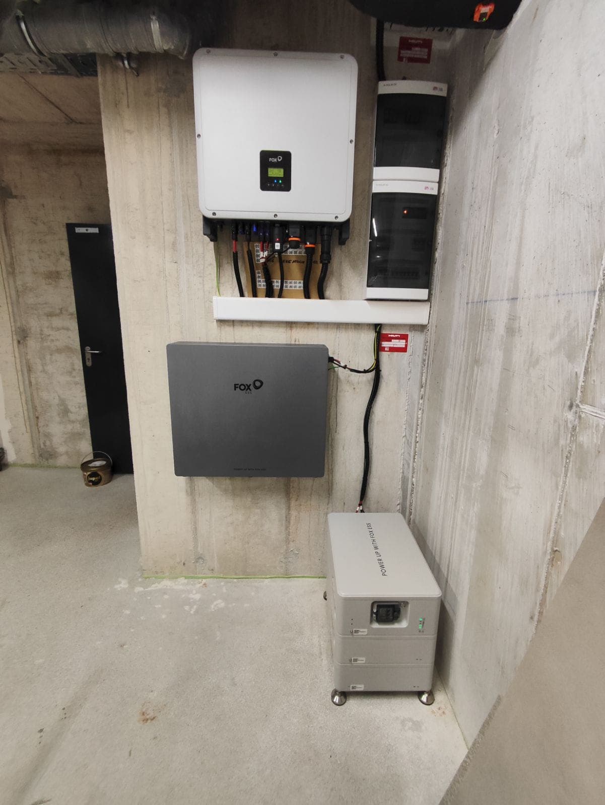 Kako mi koristi sončna elektrarna, kadar pada dež?